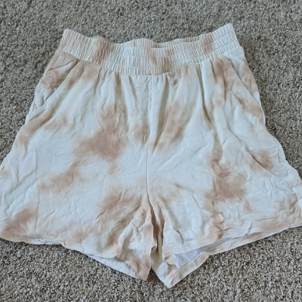 Express Women's Cream and Tan Athletic Shorts